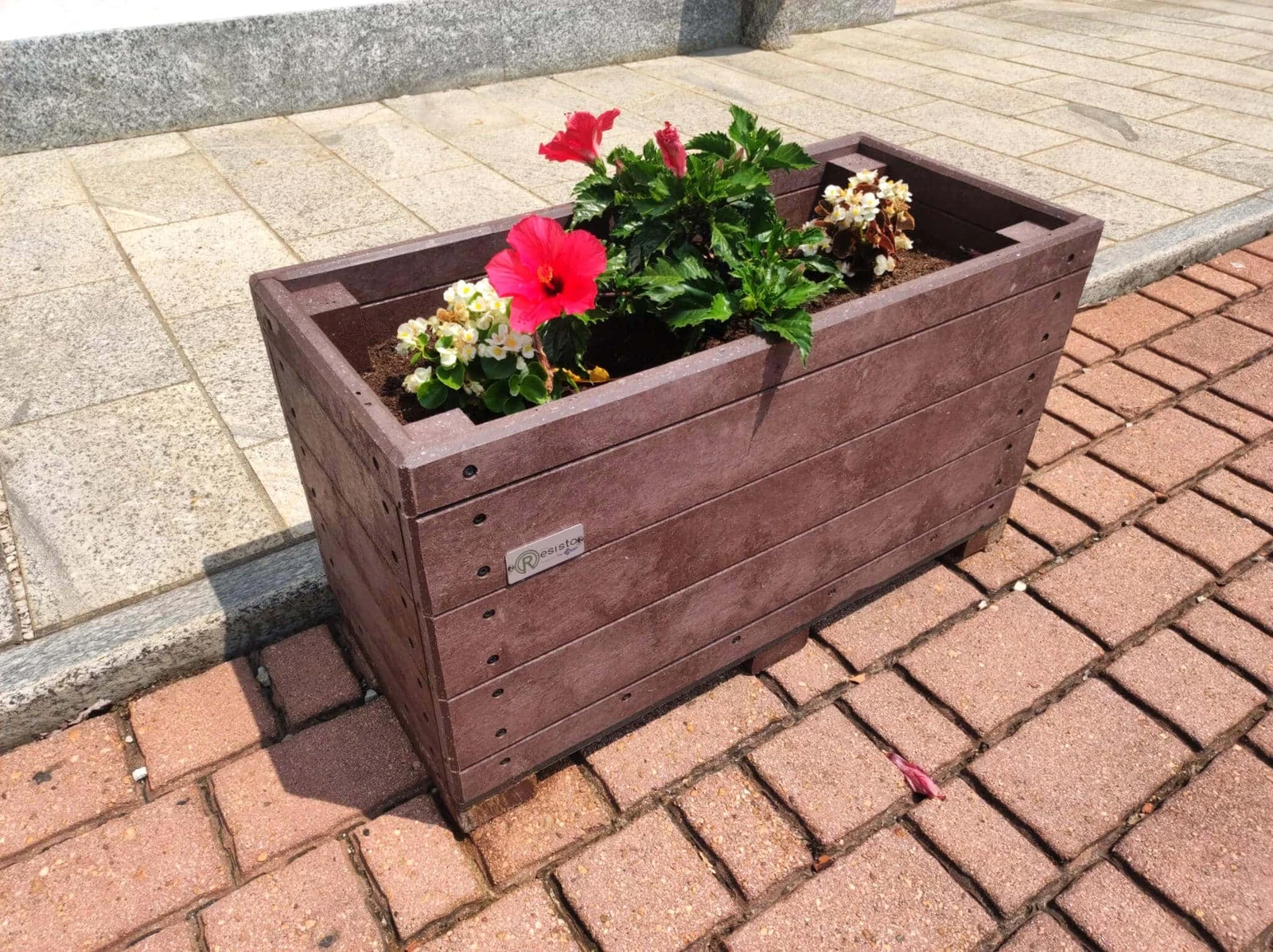 arredo urbano plastica riciclata no manutenzione logisto